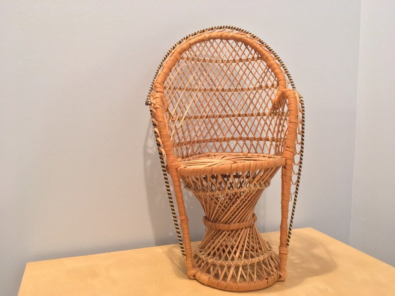 Vintage Boho Raffia Peacock Chair SmallPlant Stand Size