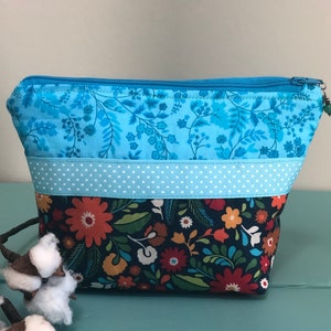 Mother&#39;s Day Gift Idea, Cosmetic Bag, Makeup Bag, Pouch, Zippered Bag, Gift Idea, Gift for Her, Valentine&#39;s Day