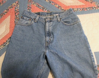 Women's Vintage 550 Relaxed Fit Tapered Levi Jeans ~ Size 10