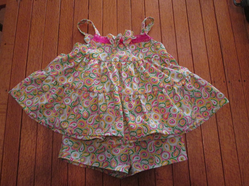 Little Girl/'s Top and Shorts Outfit Size 2 ~ FREE SHIPPING McCalls pattern