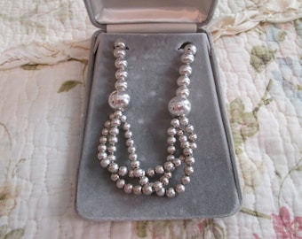 M'ati Silver Bead Necklace