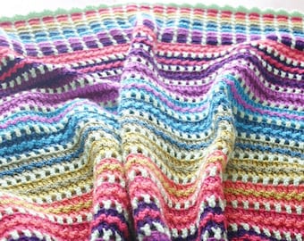 Wzór szydełkowy, kocyk Skittles, afgański, tęczowy dla dziecka