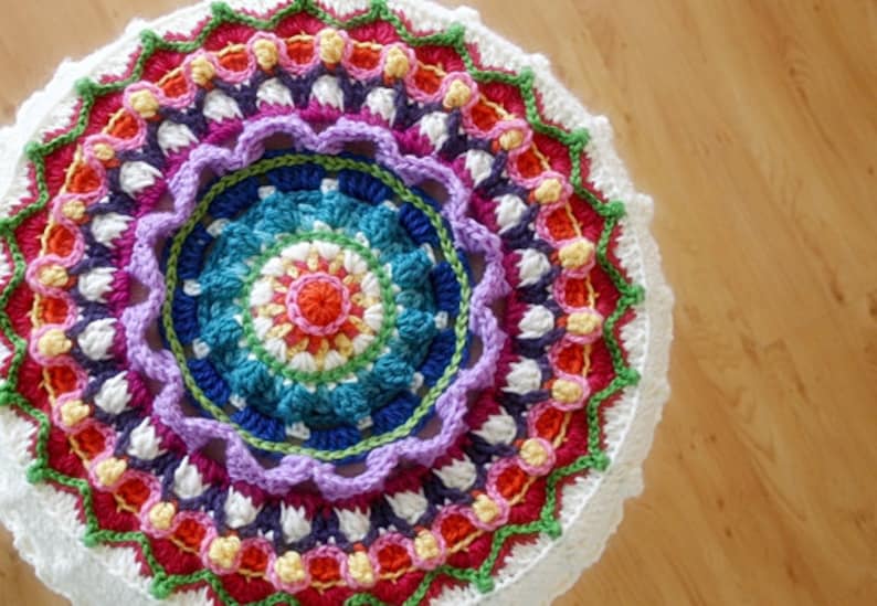 Mandala Crochet Pattern, Stool Cover, Pillow Cover, Wall Hanging image 3