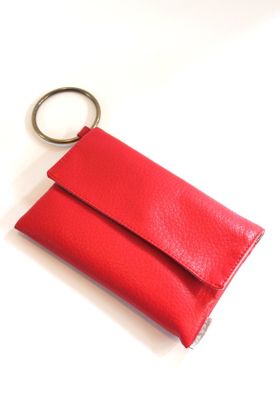 red clutch