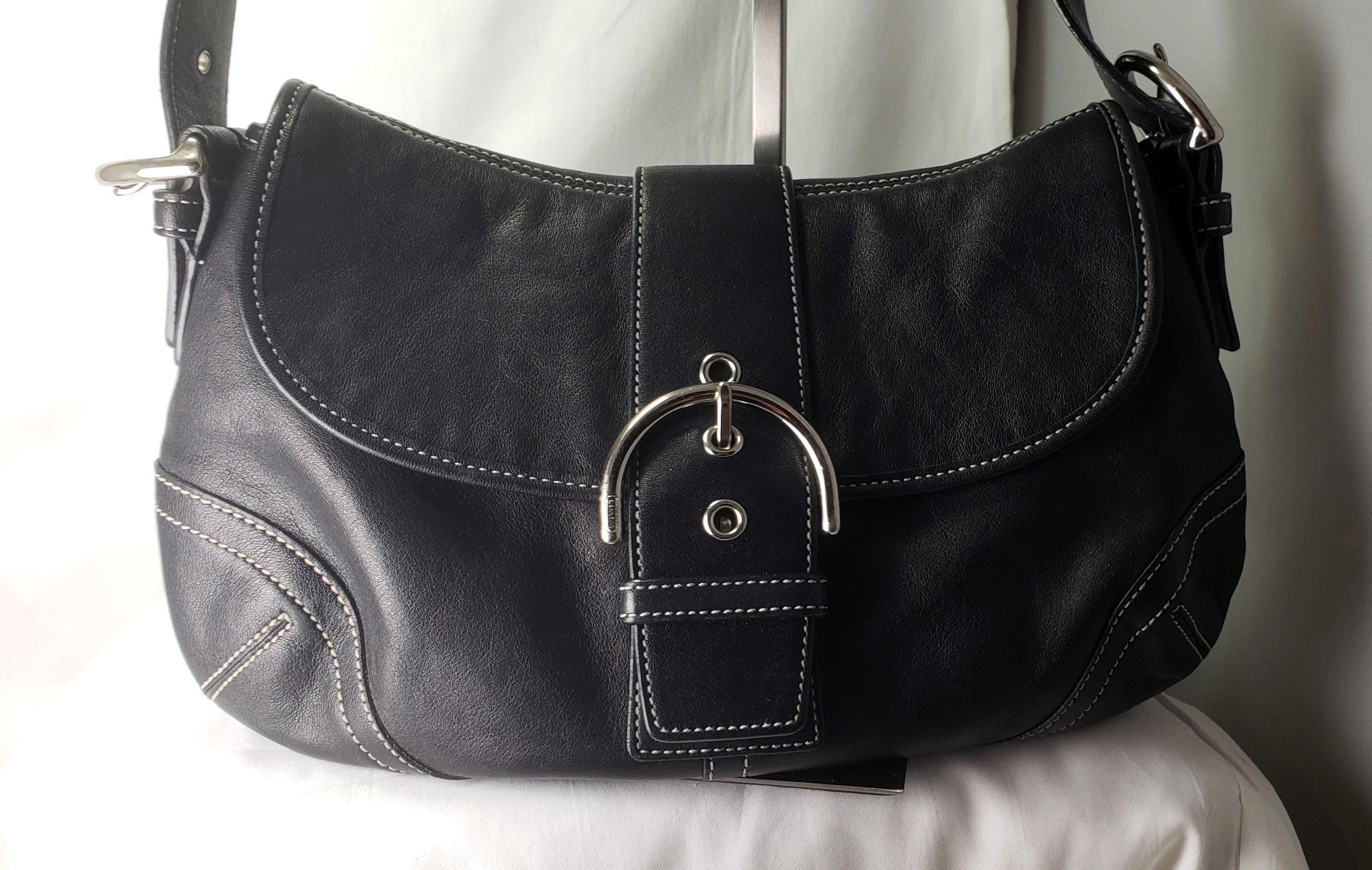 バッグ 00s coach archive leather shoulder bag 00s Coach signature monogram shoulder bag white leather