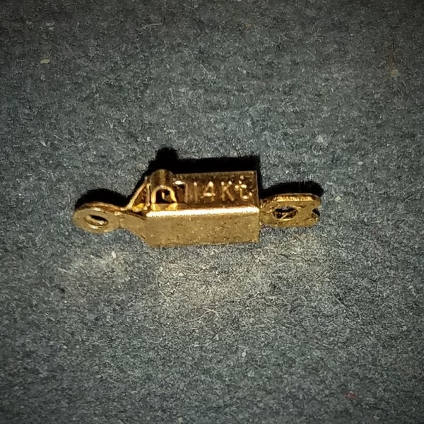 14K Yellow Gold Box Clasp Lock 10mm X 4mm New Old Stock FREE USA Shipping