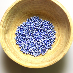 Size 8/0 White with Blue Stripes Vintage Venetian Seed Beads 10 grams
