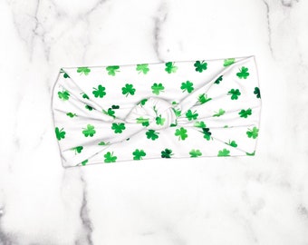 Yoga Running / Top Knot Reversible Headband. Shamrock Print Top Knot Non Slip Headband for St Paddy’s Day