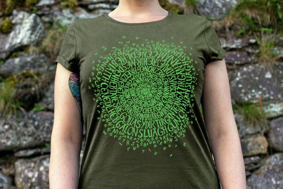 Dames groen Keltische talen T shirt Earth Positive organisch t shirt met Iers Schots Welsh Manx Cornish Bretons Tir Gan Teanga Etsy Nederland