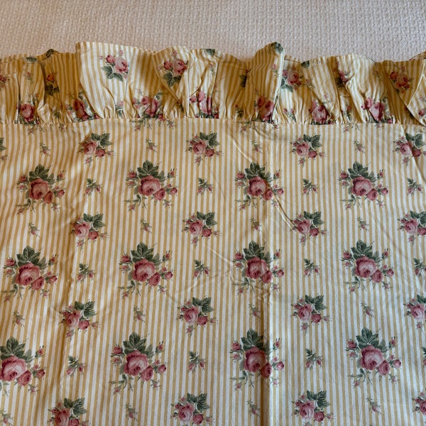 Ralph Lauren Twin Flat Top Bed Sheet   Sophie Brooke Roses Pattern 1980s 100% Cotton, French Cottage, Granny Chic,Vintage Blue Tag