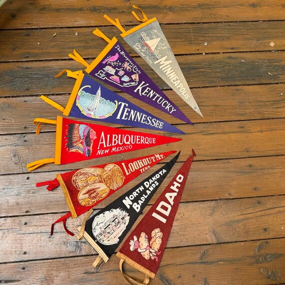 Vintage Souvenir USA Travel Felt Pennant Idaho,north Dakota 