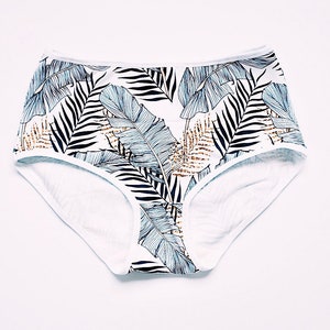 Hipster style woman Panties. comfortable cotton panties. Tropical print panties. Free shipping.