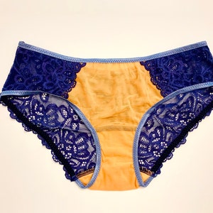 Calcinha de malha amarelo mostarda. Renda AZUL. Calcinha estilo biquíni. Calcinha íntima de renda e malha. Calcinha feminina.