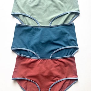 Organic cotton Panties 3-pack. Handmade. Medium high. Woman panties.