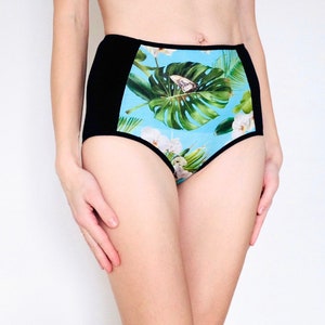 Calcinha feminina estilo hipster. Calcinha confortável de algodão. Calcinha com estampa tropical. Frete grátis. Calcinha com estampa de folha de Monstera.