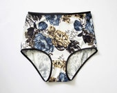 BLUE MOON: Floral patterned hipster style panties. Blue flowers. Panties for womens