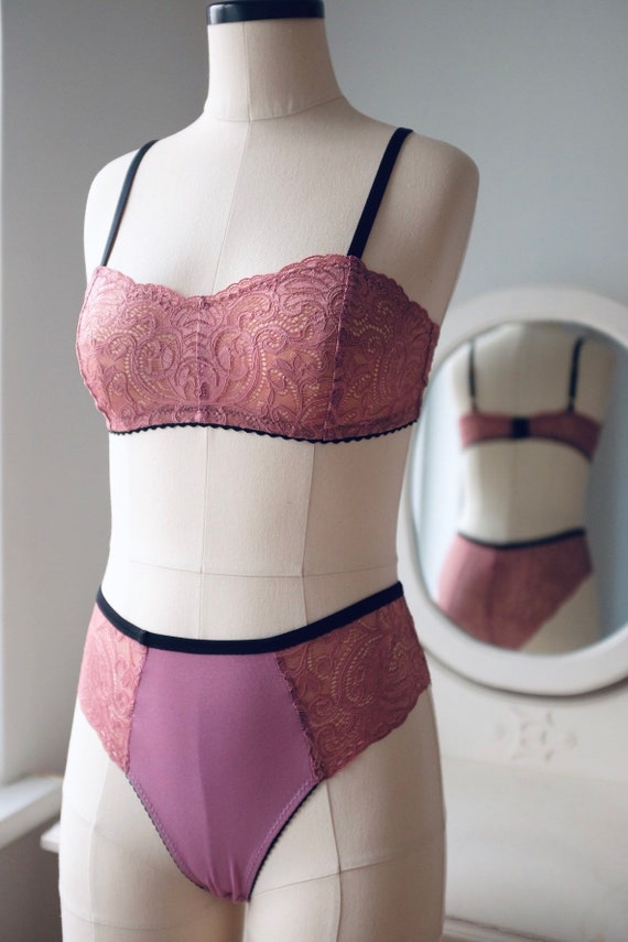 Lingerie Set. Panties and Soft Bra in Dusty Pink Color With Black
