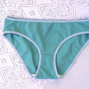 Organic Cotton Panties. Certified organic cotton. Handmade. Low rise. Hypoallergenic Natural Woman panties.