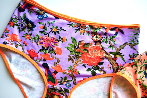 Purple Flowers Pattern Women's Underwear Comfy Ladies Briefs Mid Waisted Breathable Stretch Underpants