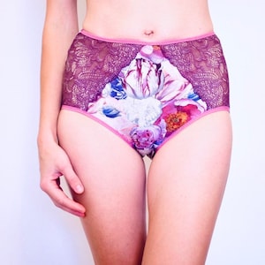 Hipster style Panties with tulips print. comfortable cotton panties. Handmade. Woman panties. Cotton hipster panties. Free shipping.