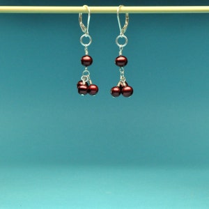 Cranberry Pearl Earrings image 1