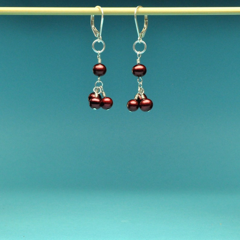 Cranberry Pearl Earrings image 1