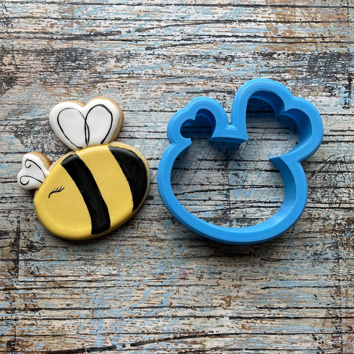3.5 Inch Fun Bumblebee Cookie Cutter Etsy