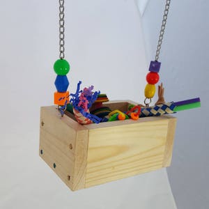 CHLOE&#39;S TOY BOX ** 20 assorted foot toys with an all natural wooden box