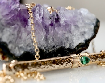 Smaragd Signatur Bar Halskette in 14k Gold Filled oder Sterling Silber, Mai Geburtsstein