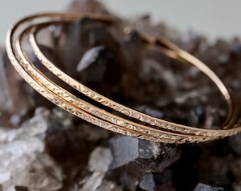Der Offene Armreif | 14Kt Gold Filled, Sterling Silber Gehämmert Zierliche Stapel Armbänder | Boho Gold Manschetten Geschenke für Sie