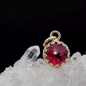 Bedel rozerode robijn, hanger juli-geboortesteen van 14 kt massief goud, verguld goud, sterlingzilver