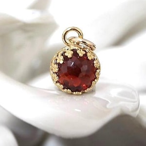 Pingente de granada natural - Pedra do mês de janeiro em ouro maciço 14k, banhado a ouro ou prata de lei.