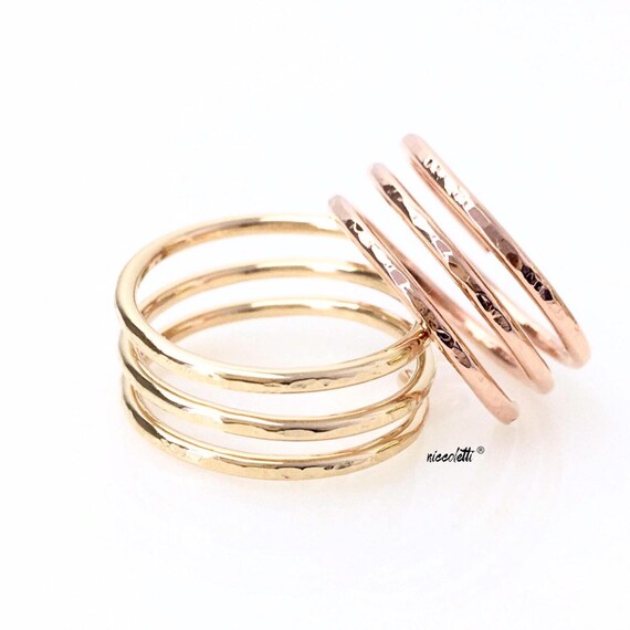 gold three band thumb ring On phone porn