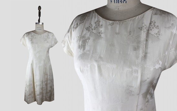 Silk 1950s Ivory Asian Toile Jacquard Dress M-L |