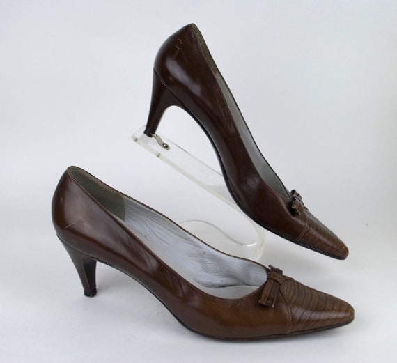 Vintage 1950s Dior Brown Leather heel w/ Bow / 50s