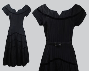 Vintage 1940s 1950s Black Pin-tucked Party Dress / 40s 50s Black Fit & Flare Dress Sz S