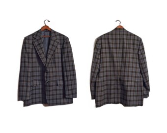 Vintage 60s 70s Blazer Sportcoat Plaid Checks Gray Green Red Tartan Rockabilly 1960s Mens Coat Made in USA American Curlee 44