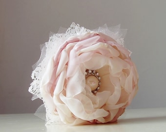 Blush Wrist Corsage / Wrist Corsage / Flower Corsage / Wedding Corsage / Prom Corsage / Pearl Bracelet