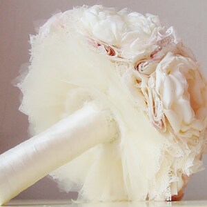 Ivory and Blush Brooch Bouquet, Bridal Bouquet, Wedding Bouquet, 50% DEPOSIT PAYMENT ONLY image 4