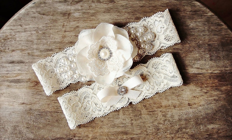 Wedding Garter / Bridal Garter / Ivory Lace Garter Set / Wedding garter set / Bridal Garter Set image 2