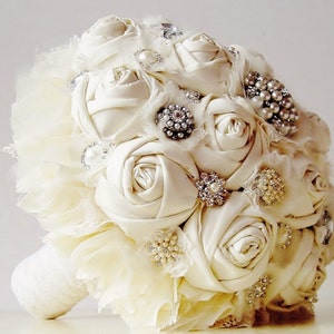 Fabric Flower Bouquet, Vintage Style Wedding Bouquet, Handmade Fabric Bridal Bouquet, Brooch Bouquet, 50% DEPOSIT PAYMENT ONLY Bild 2