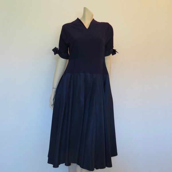 XS 1950s Navy Blue Taffeta Dress with Tartan Underskirt