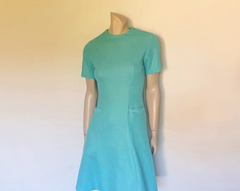 Vestido Aqua Mod de la década de 1960 con bolsillos de Ladies Pride - S