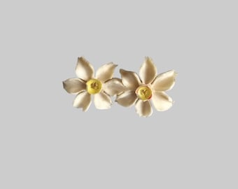 1930s Celluloid Jonquils Brooch