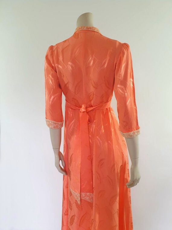 1940s Peach Damask Zip Front House Coat or Robe -… - image 5