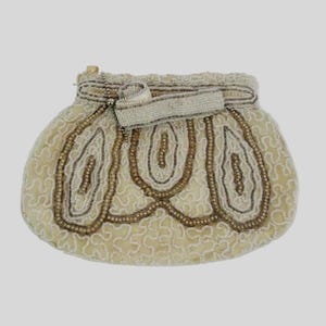 Borsa da ballo o da sera in seta con perle, anni '30.