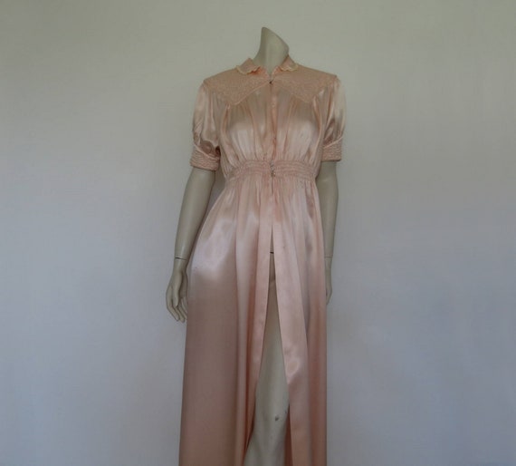1940s Quilted Peach Satin Robe, Peignoir - Bust 91