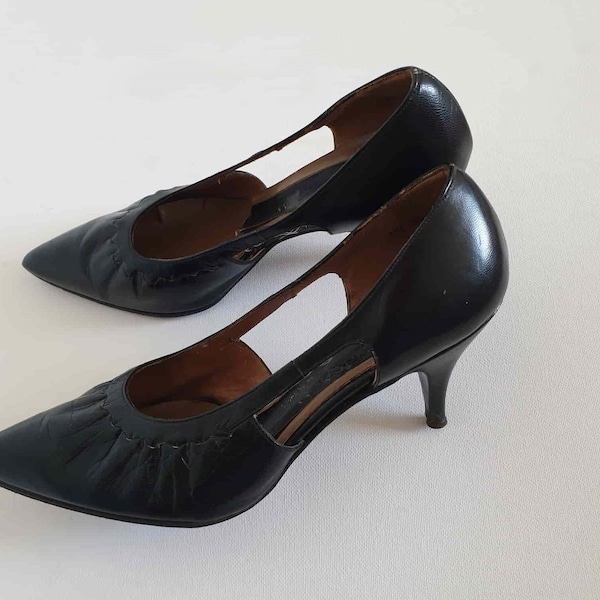 Black Leather Shoes With Cut Out Sides by Gold Cross - 1960s - Size 5.5C