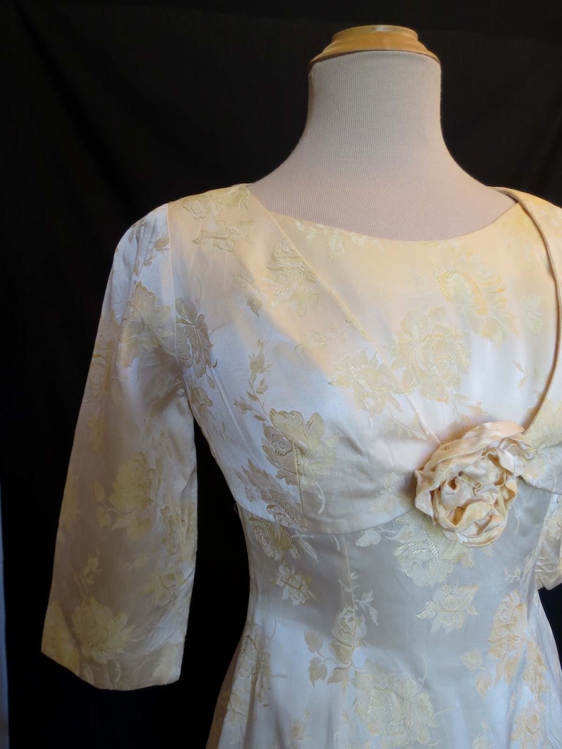 Cream Damask Wedding Dress With Bolero 1960s Vintage Bust 81 cm