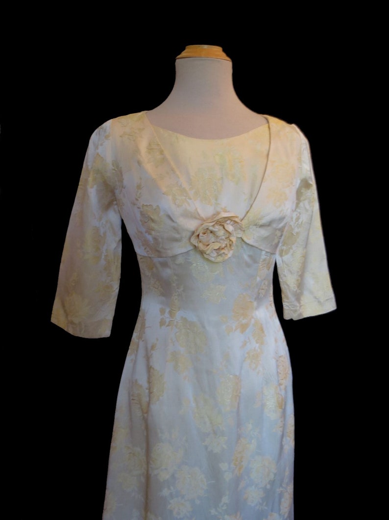 Cream Damask Wedding Dress With Bolero 1960s Vintage Bust 81 cm